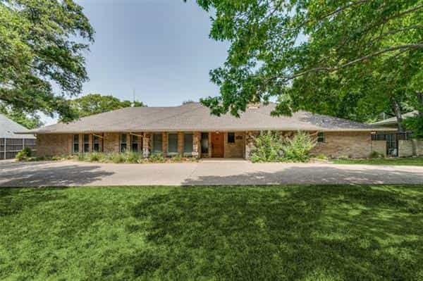 House in Meaders, Texas 12133897