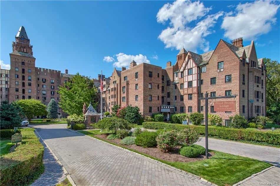 Condominium in Rye, New York 12133956