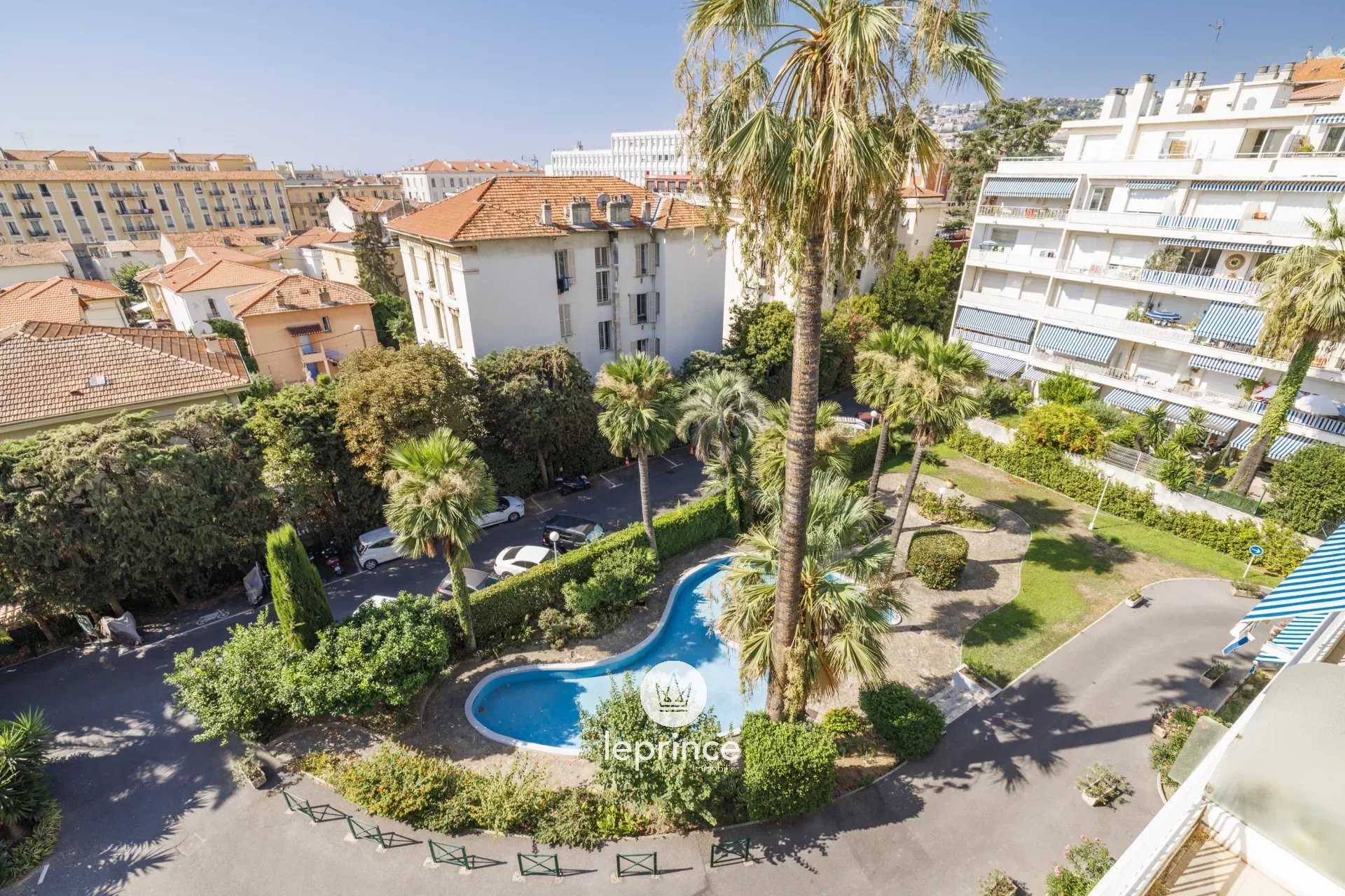 Condominium in Nice, Alpes-Maritimes 12133985