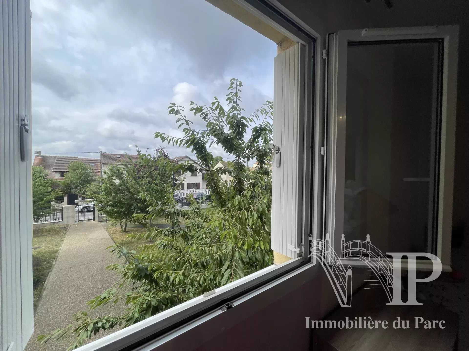 Condominium in Sartrouville, Yvelines 12133987