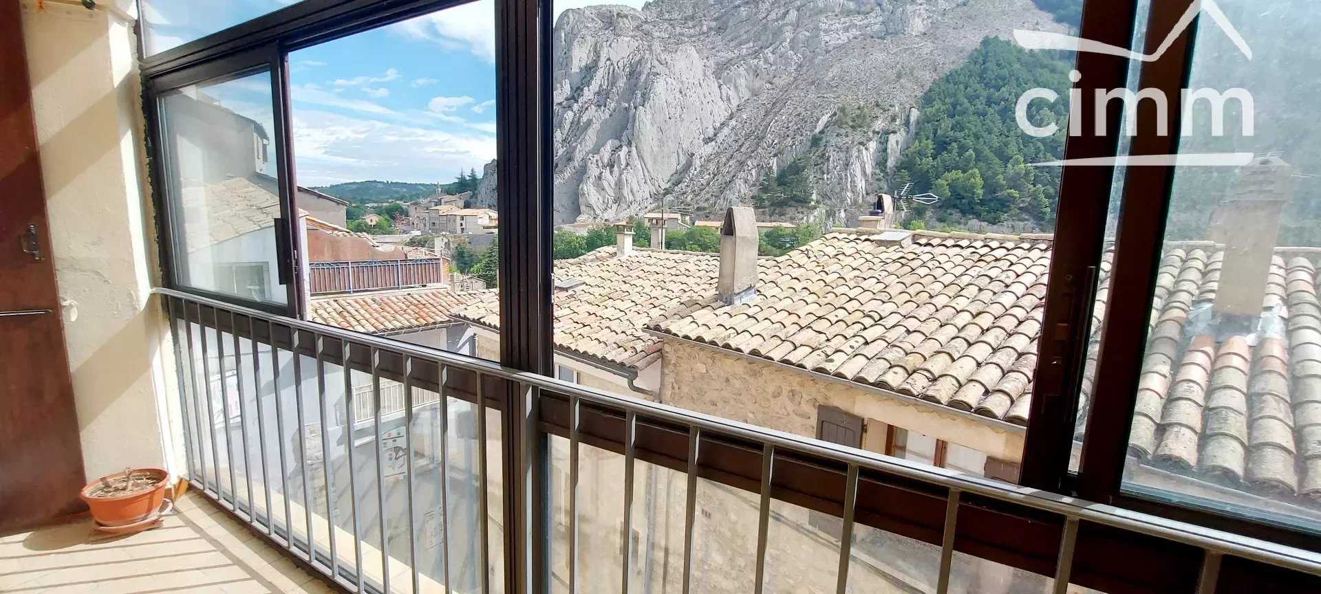 Flere huse i Sisteron, Provence-Alpes-Cote d'Azur 12134016