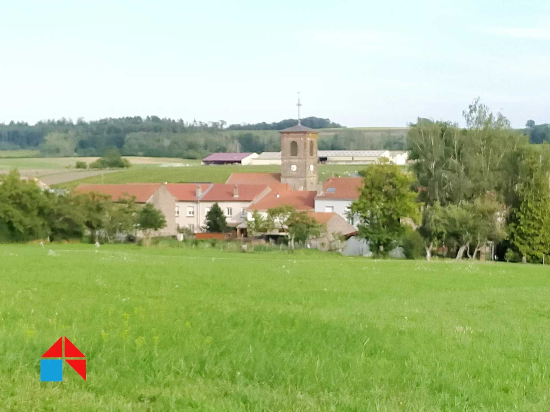 Tanah dalam Chazelles-sur-Albe, Grand Est 12134043