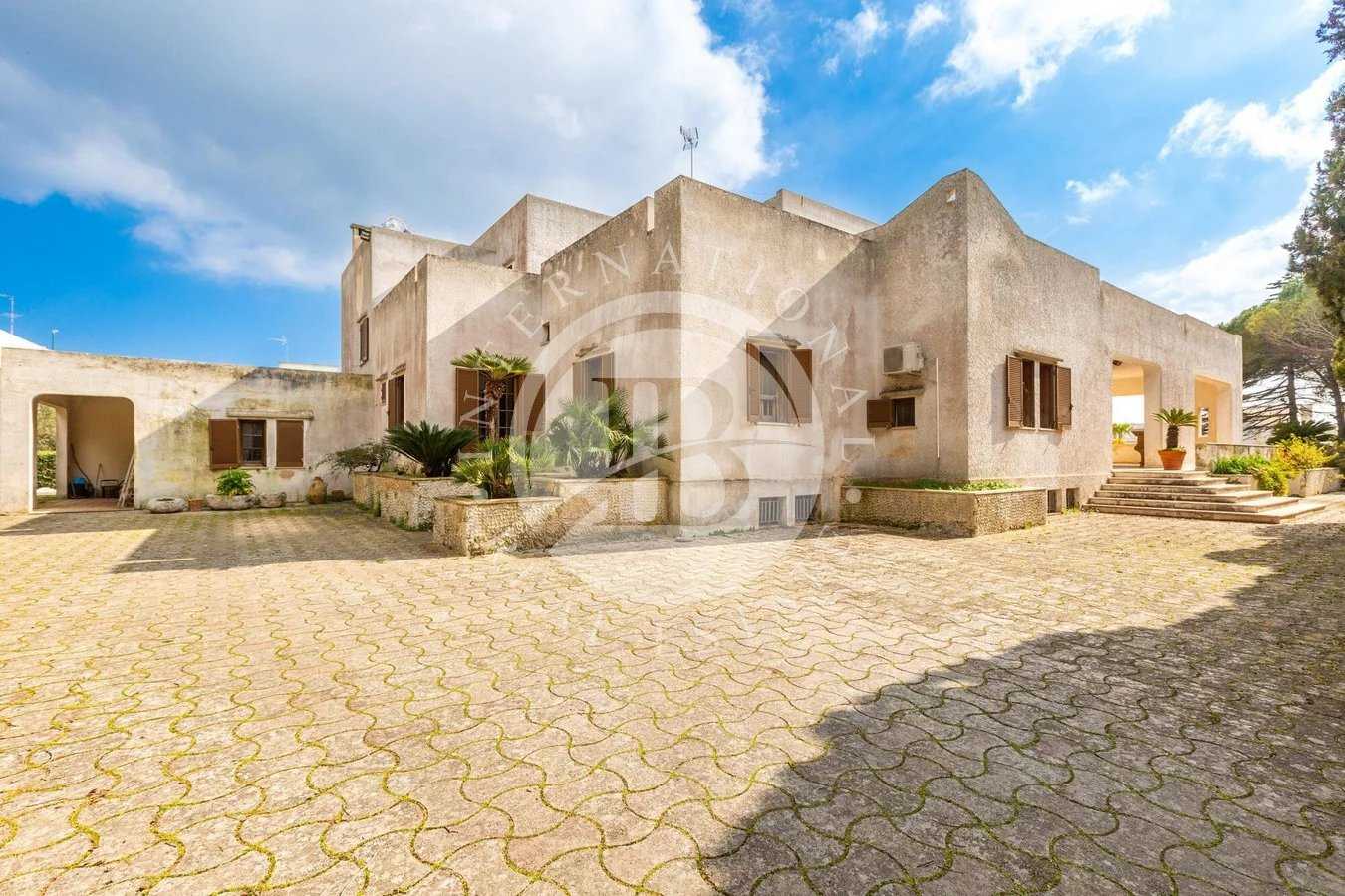 Casa nel Castrignano del Capo, Puglia 12134048