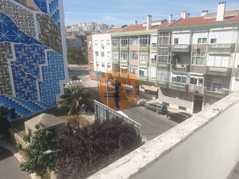 Condominium dans Amadora, Lisbon 12134406