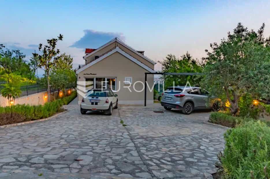 casa no Klis, Splitsko-dalmatinska županija 12134425