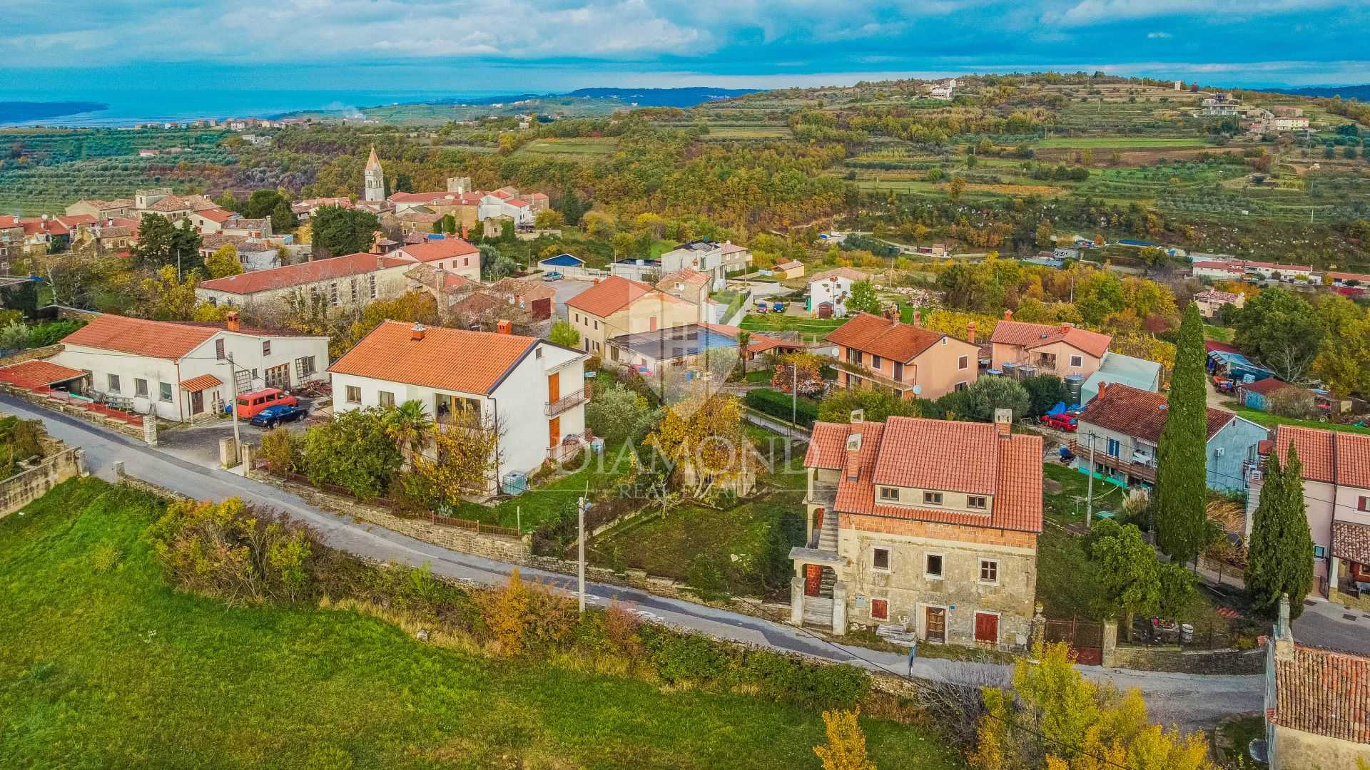 Hus i Momjan, Istria County 12134729