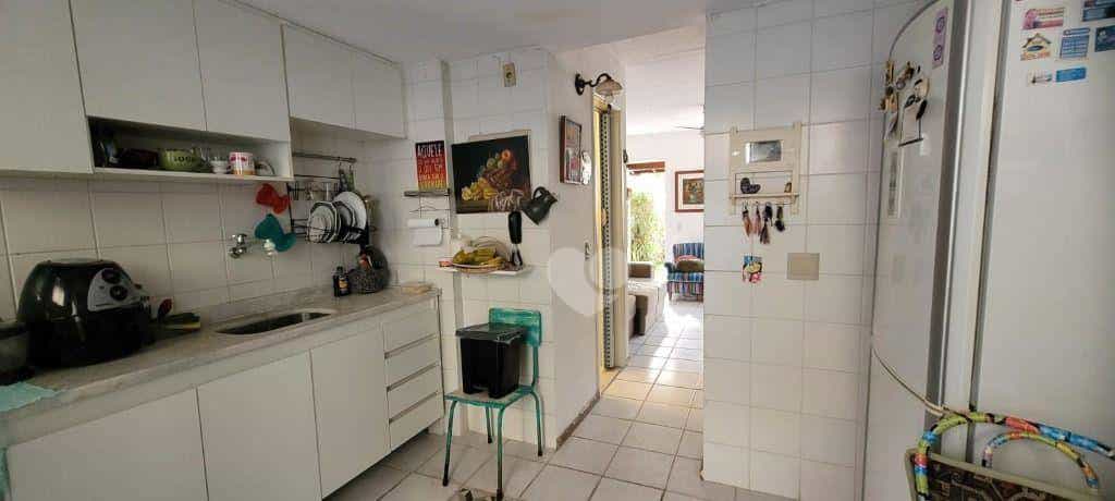 жилой дом в Варгем Гранде, Рио де Жанейро 12134761