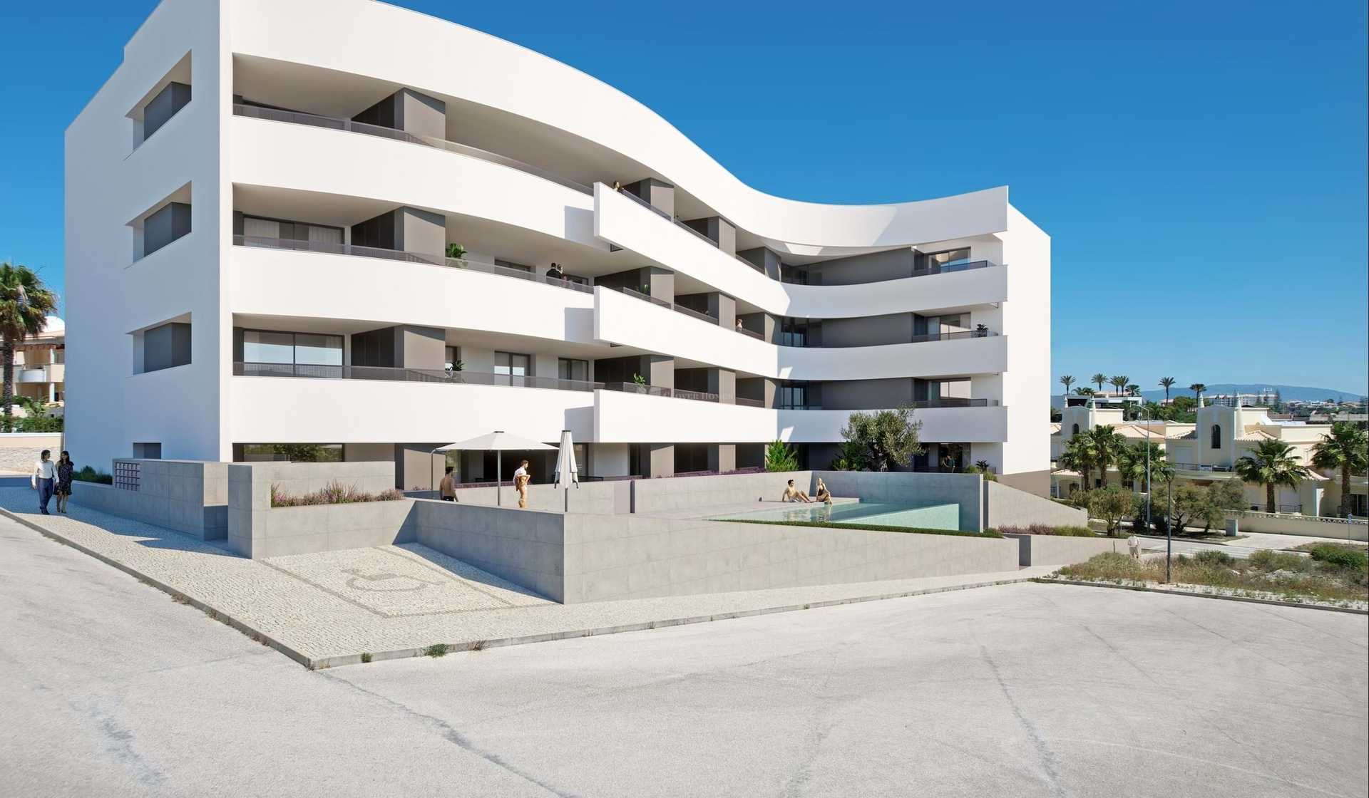 Condominium in Porto de Mos, Faro 12134999