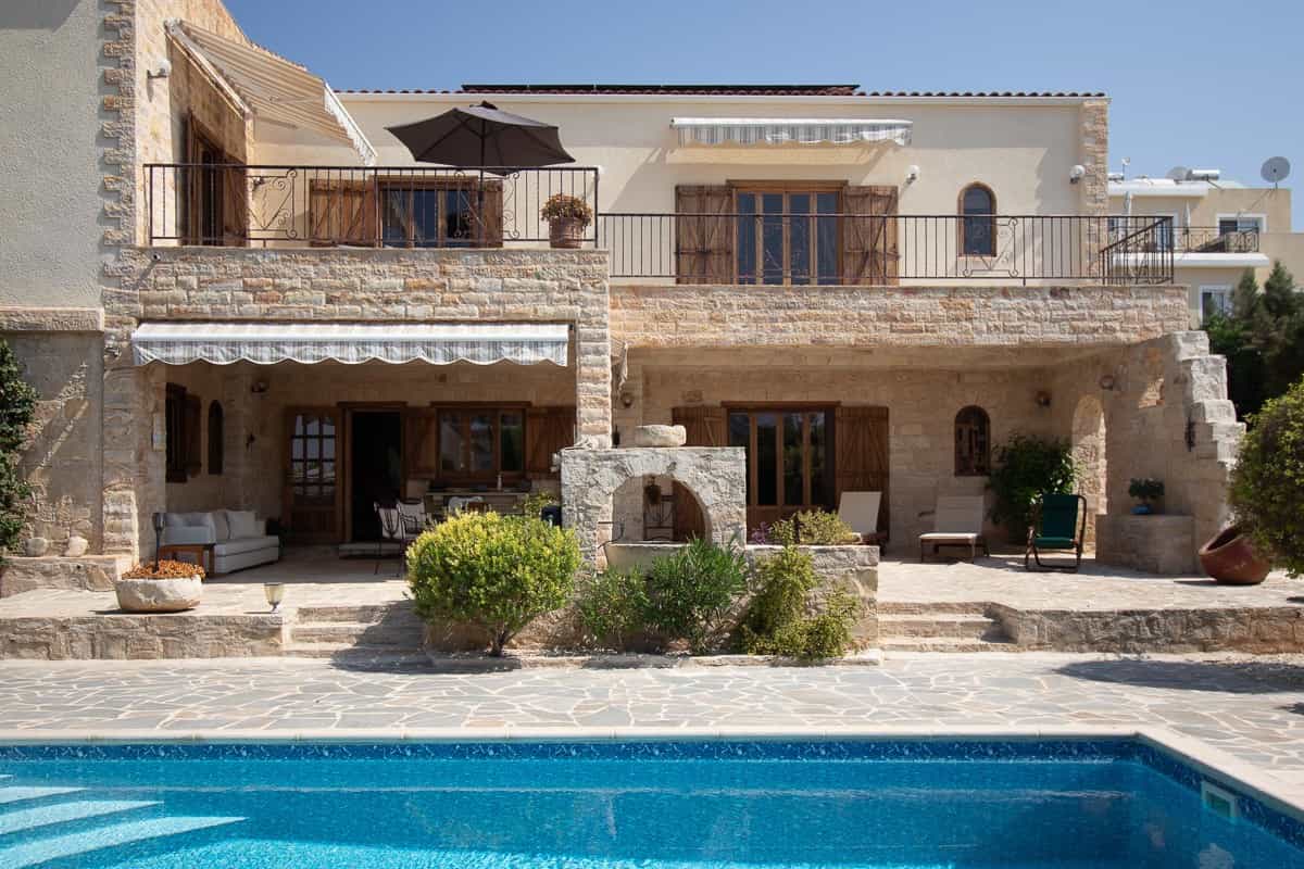 House in Peyia, Paphos 12135163