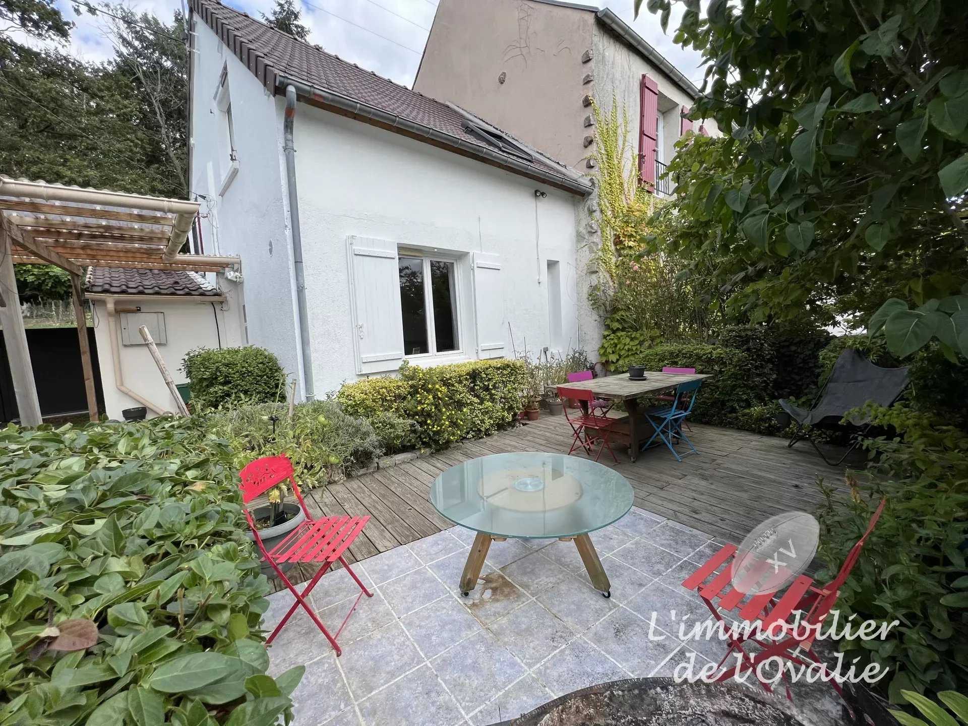 House in Marcoussis, Ile-de-France 12135173