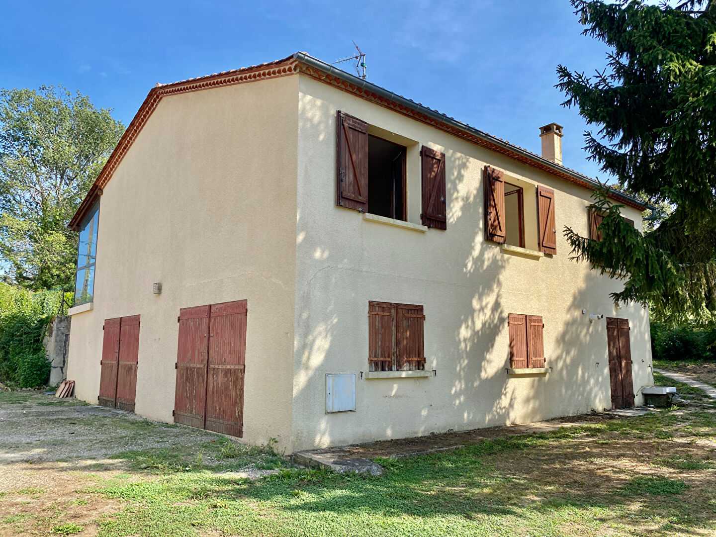 House in Lauzun, Nouvelle-Aquitaine 12135714