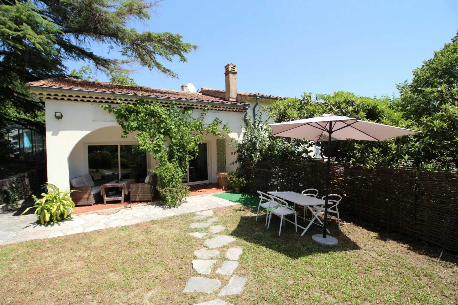 σπίτι σε Bargemon, Provence-Alpes-Côte d'Azur 12135738