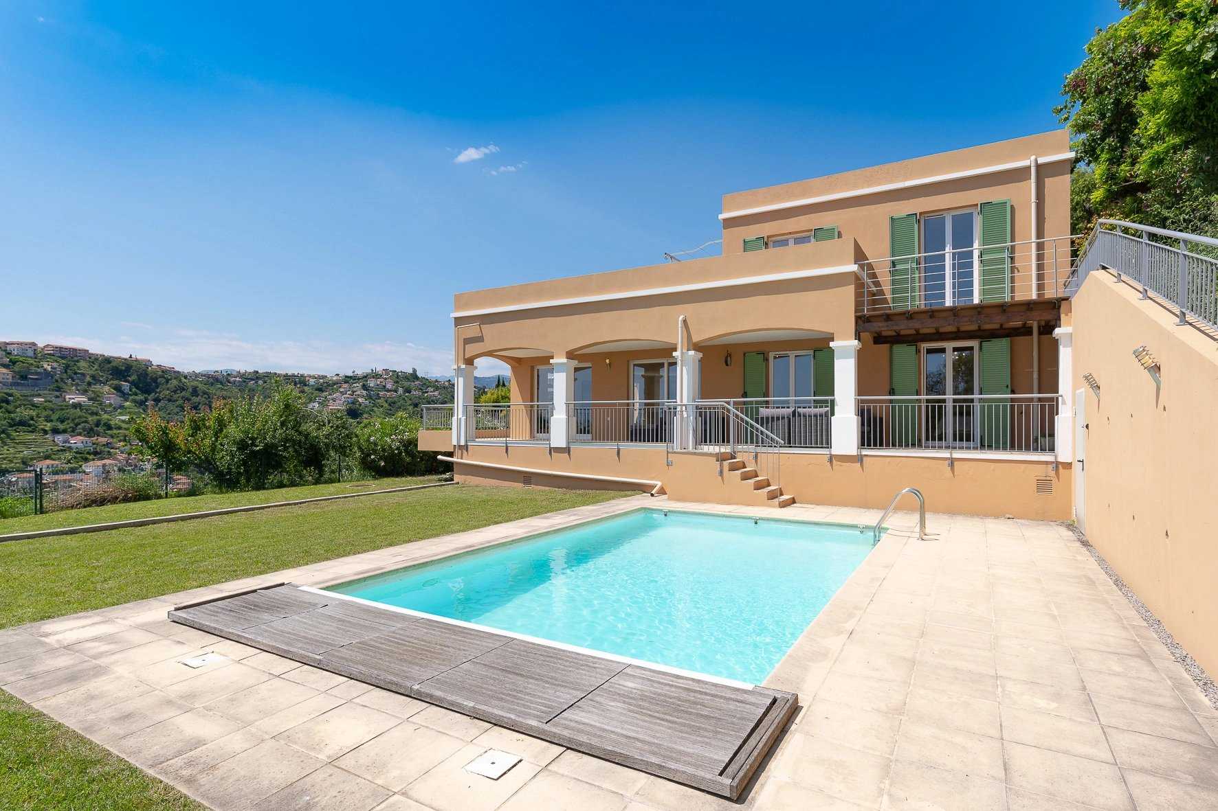 σπίτι σε Nice, Provence-Alpes-Côte d'Azur 12135743
