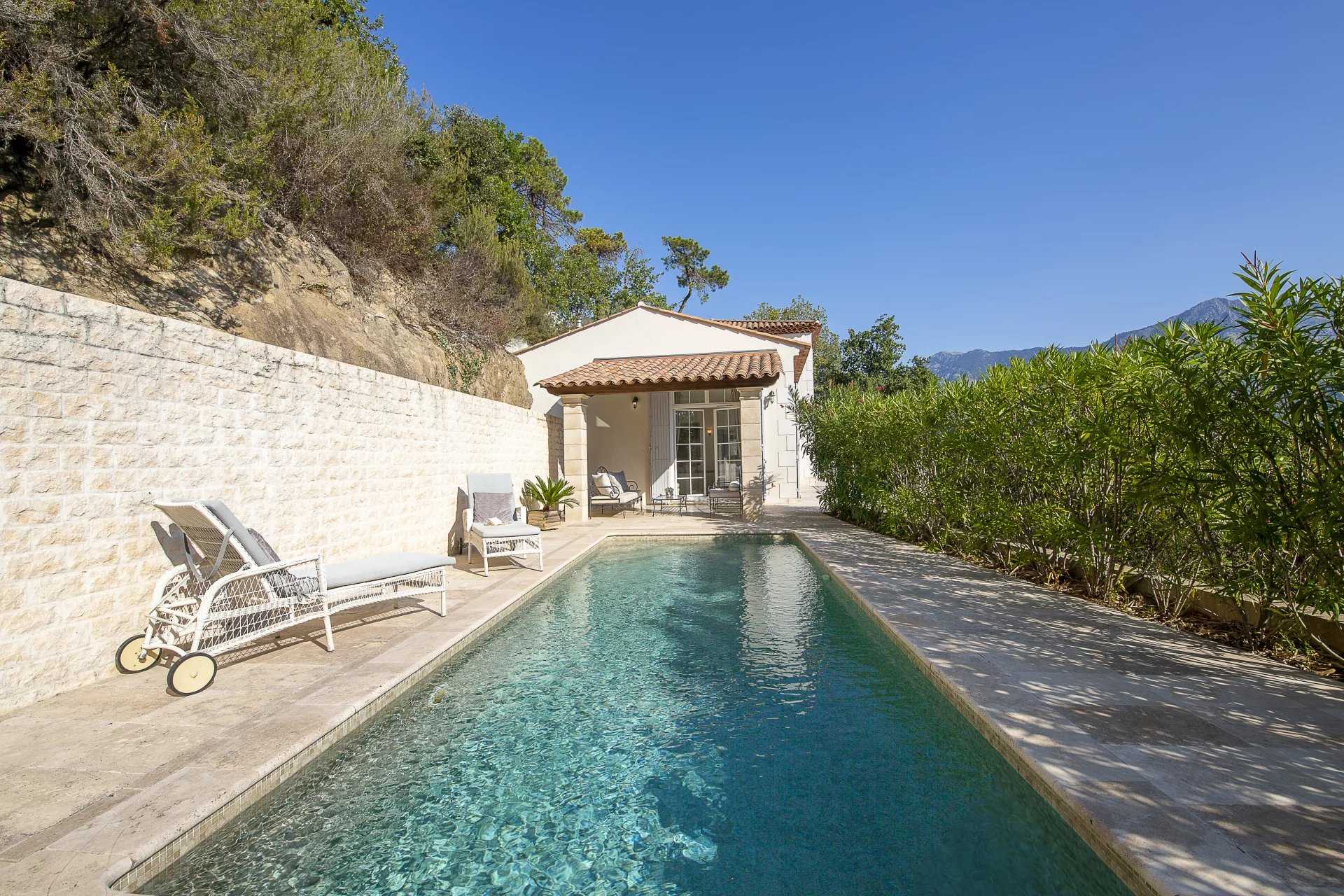 House in Menton, Provence-Alpes-Cote d'Azur 12135749