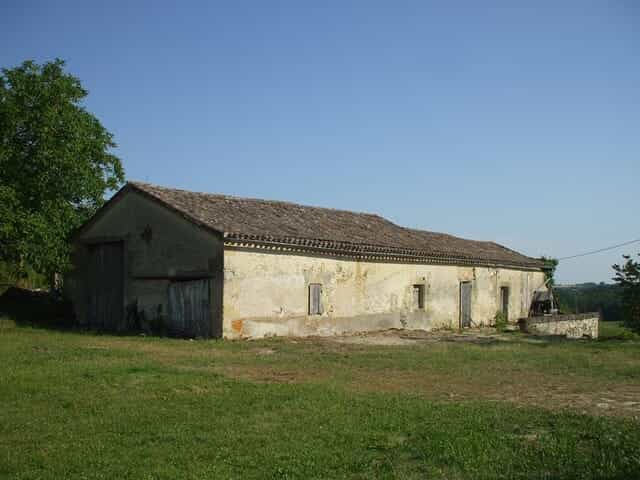 Будинок в Clermont-Dessous, Nouvelle-Aquitaine 12135772