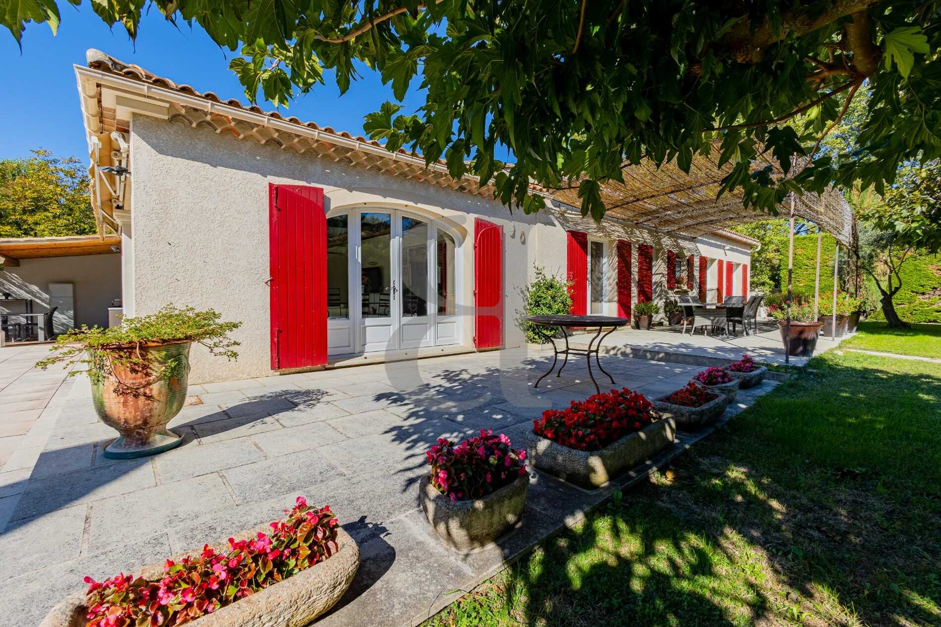 Haus im Vaison-la-Romaine, Provence-Alpes-Côte d'Azur 12135889