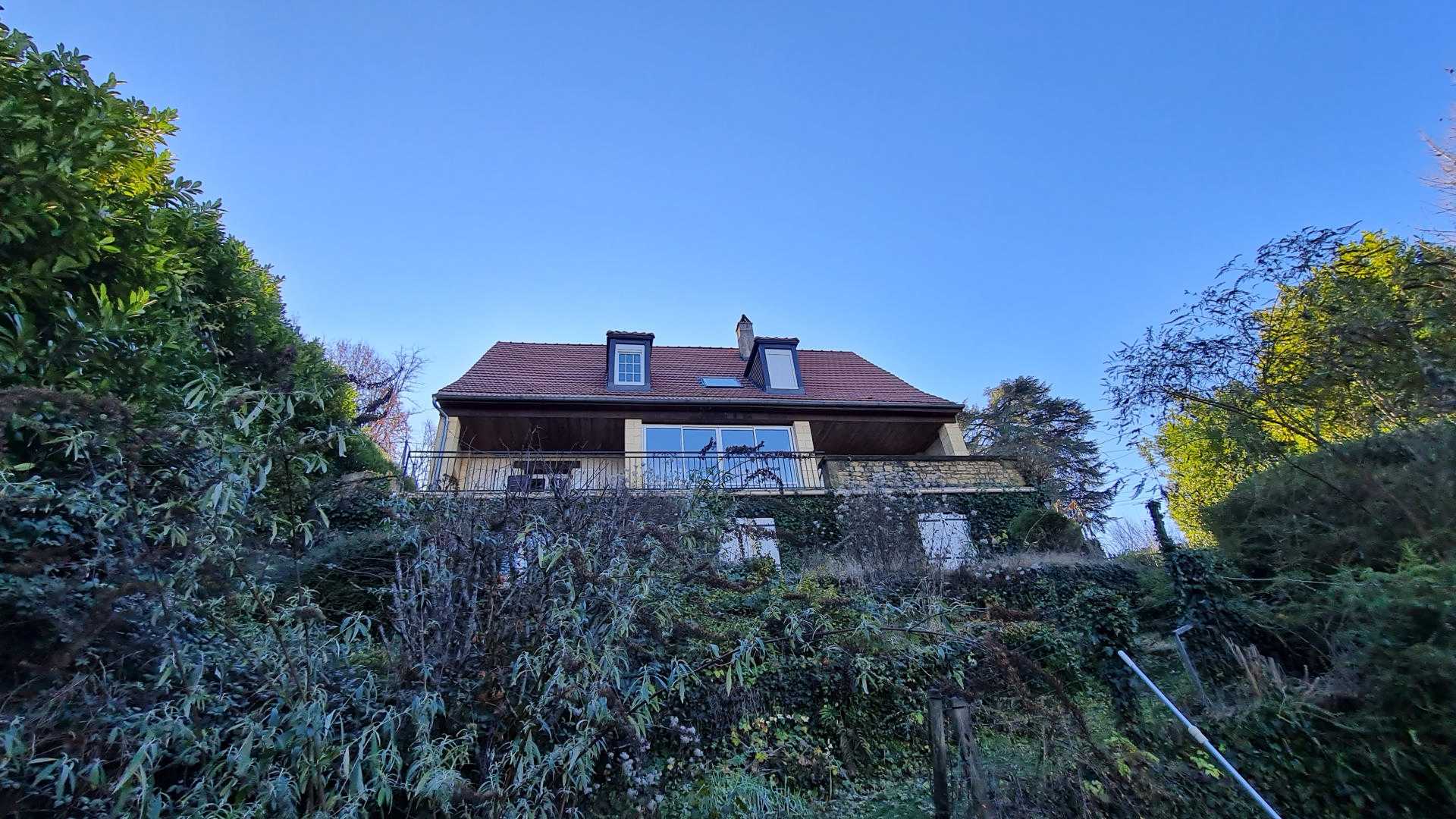 Casa nel Saint-Cyprien, Nouvelle-Aquitaine 12135969