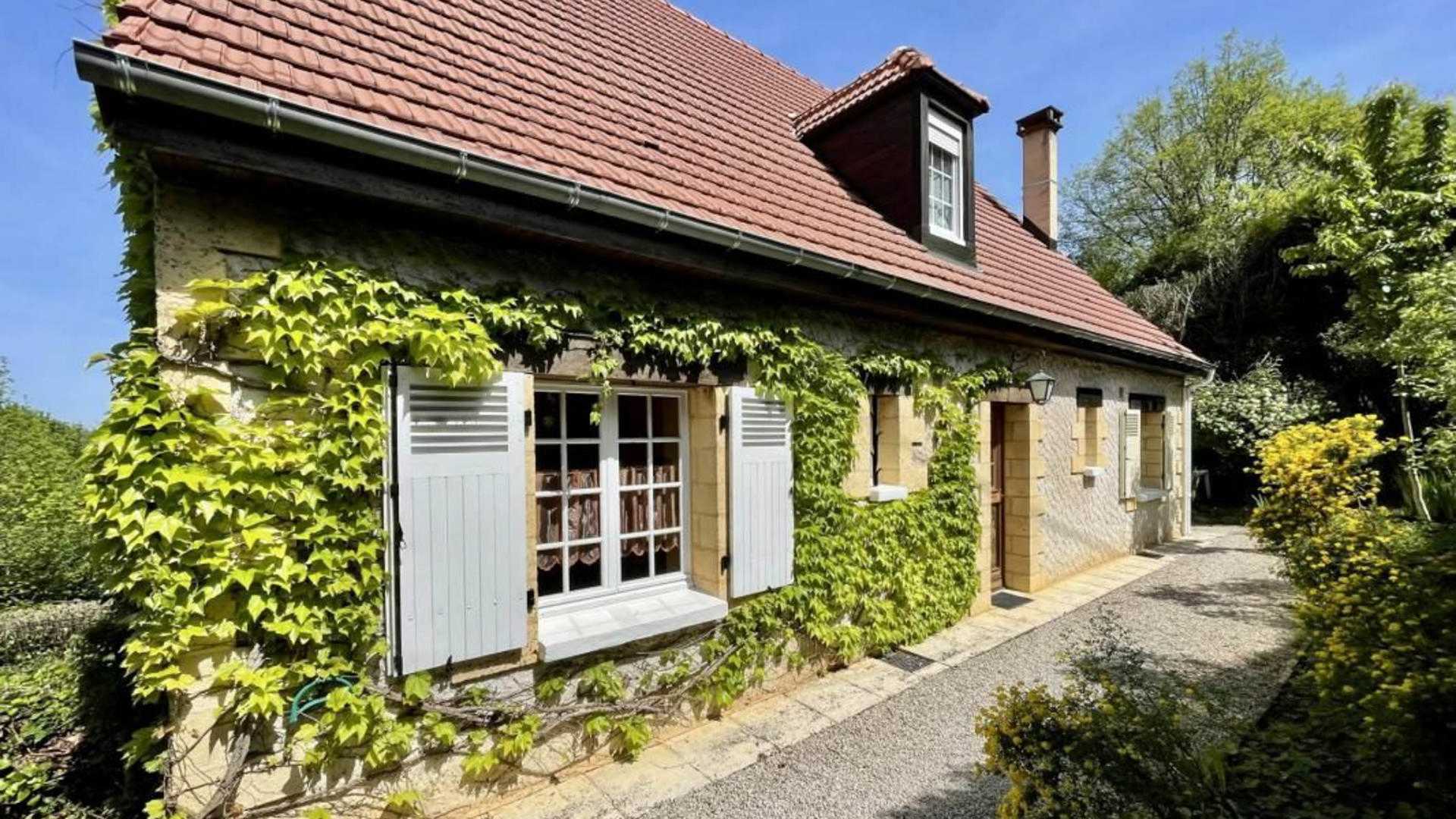 Casa nel Saint-Cyprien, Nouvelle-Aquitaine 12135969