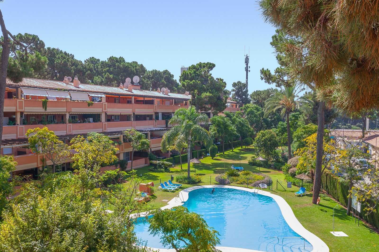 Condominium in Marbella, Andalusië 12136026