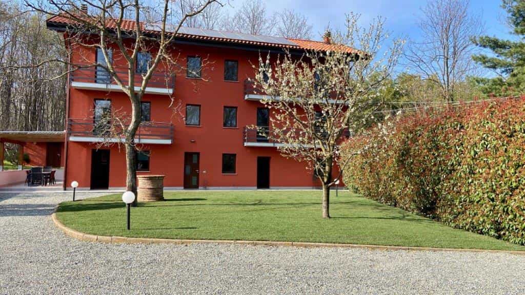 Huis in Borgomanero, Piemonte 12136097