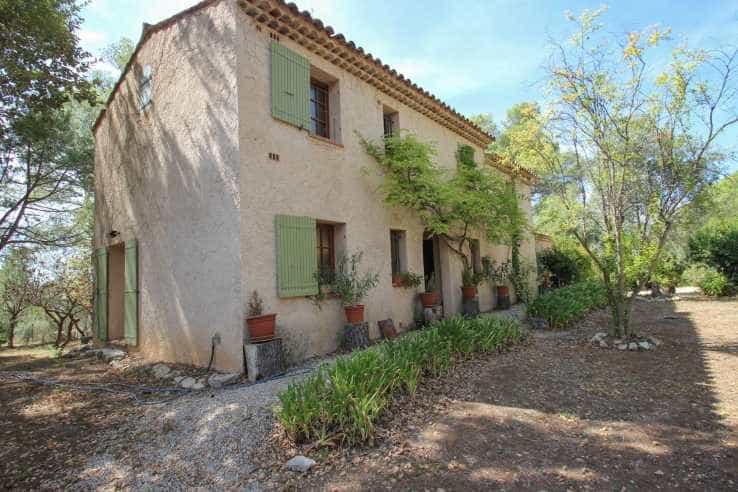 σπίτι σε Fayence, Provence-Alpes-Côte d'Azur 12136681