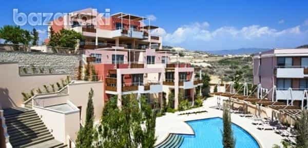 Eigentumswohnung im Agios Tychon, Larnaka 12136806