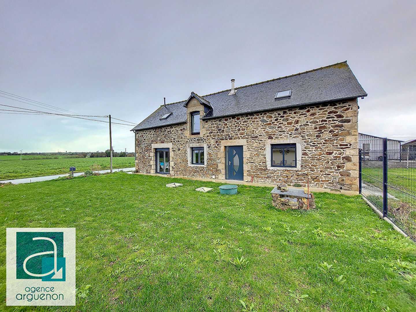жилой дом в Pommeret, Brittany 12136877