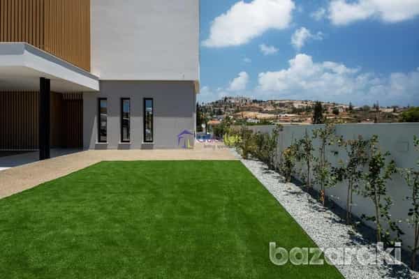 Huis in Agios Tychon, Limassol 12137016
