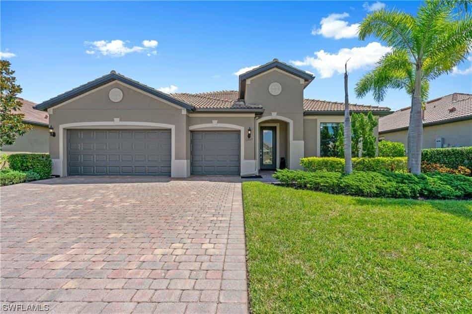 House in Fort Myers, Florida 12137073