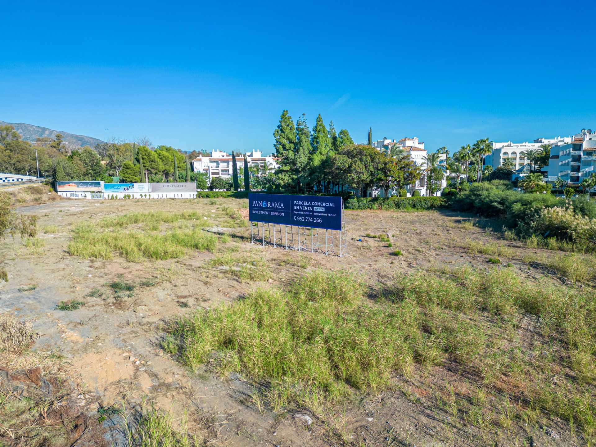 Commercial in Marbella, Andalusia 12137540