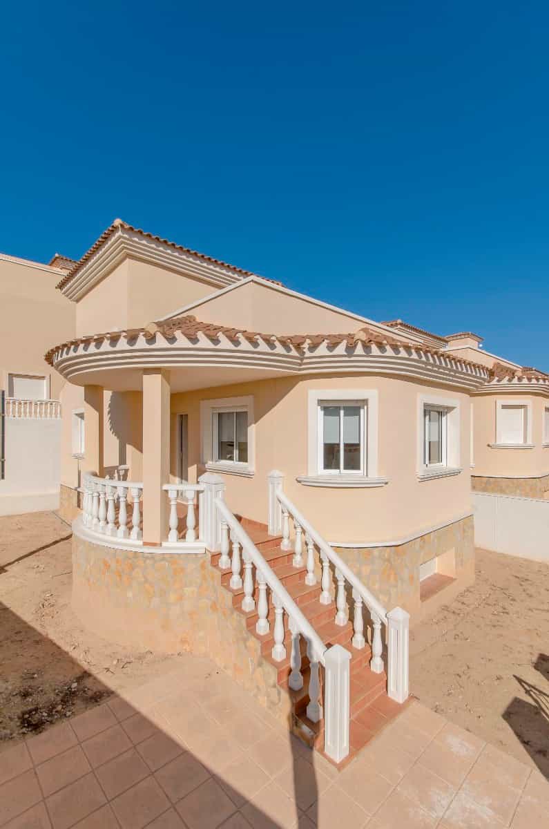House in San Miguel de Salinas, Comunidad Valenciana 12138103