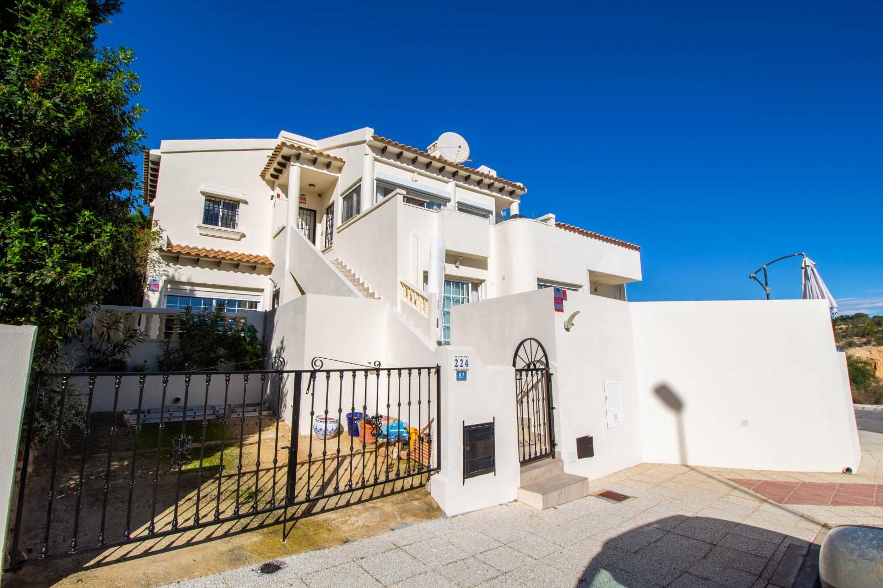 House in Campoamor, Valencia 12138863