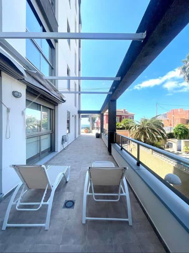 Condominium in Calp, Comunidad Valenciana 12139587