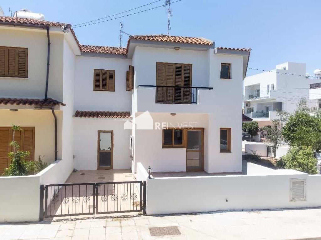 жилой дом в Strovolos, Nicosia 12139983