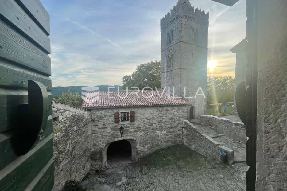 House in Hum, Istarska županija 12141798