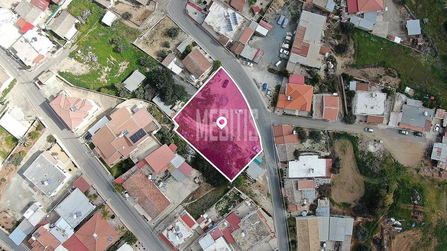 Tanah di Palaiometocho, Nicosia 12141965