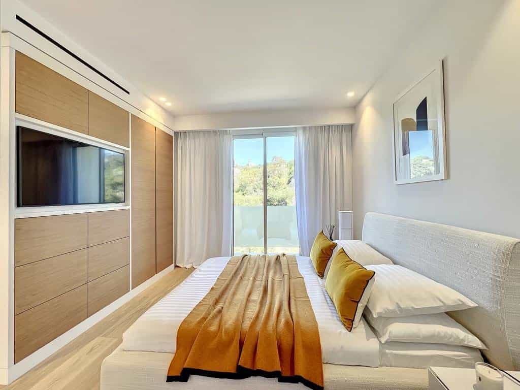 公寓 在 Cannes, Provence-Alpes-Côte d'Azur 12142983