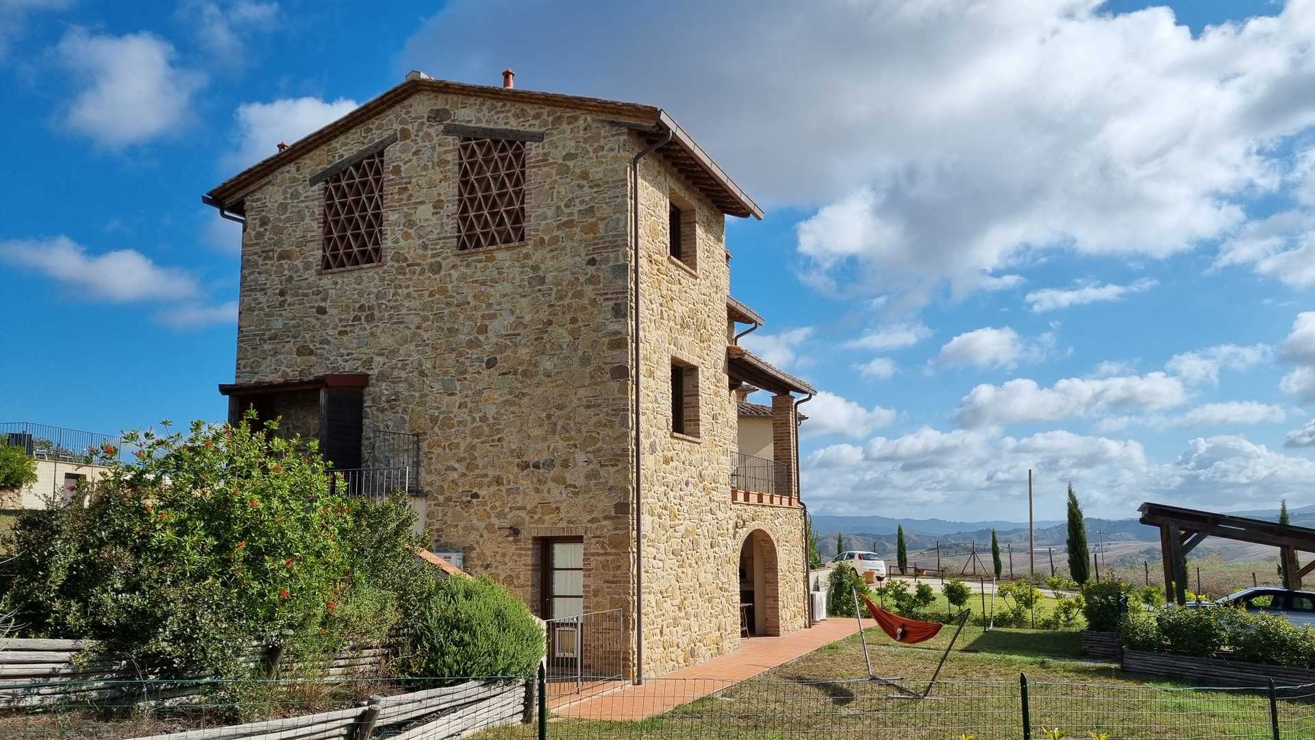 Rumah di Volterra, Toskana 12143153