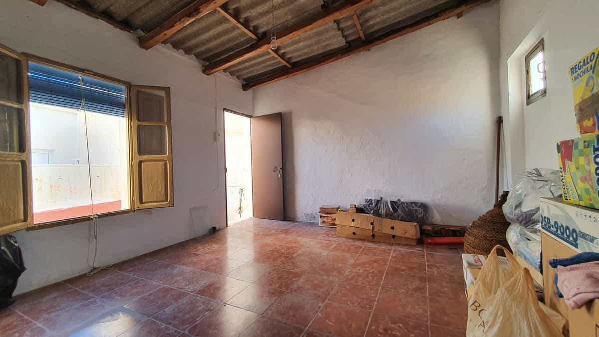 House in Alhaurín el Grande, Andalusia 12143169