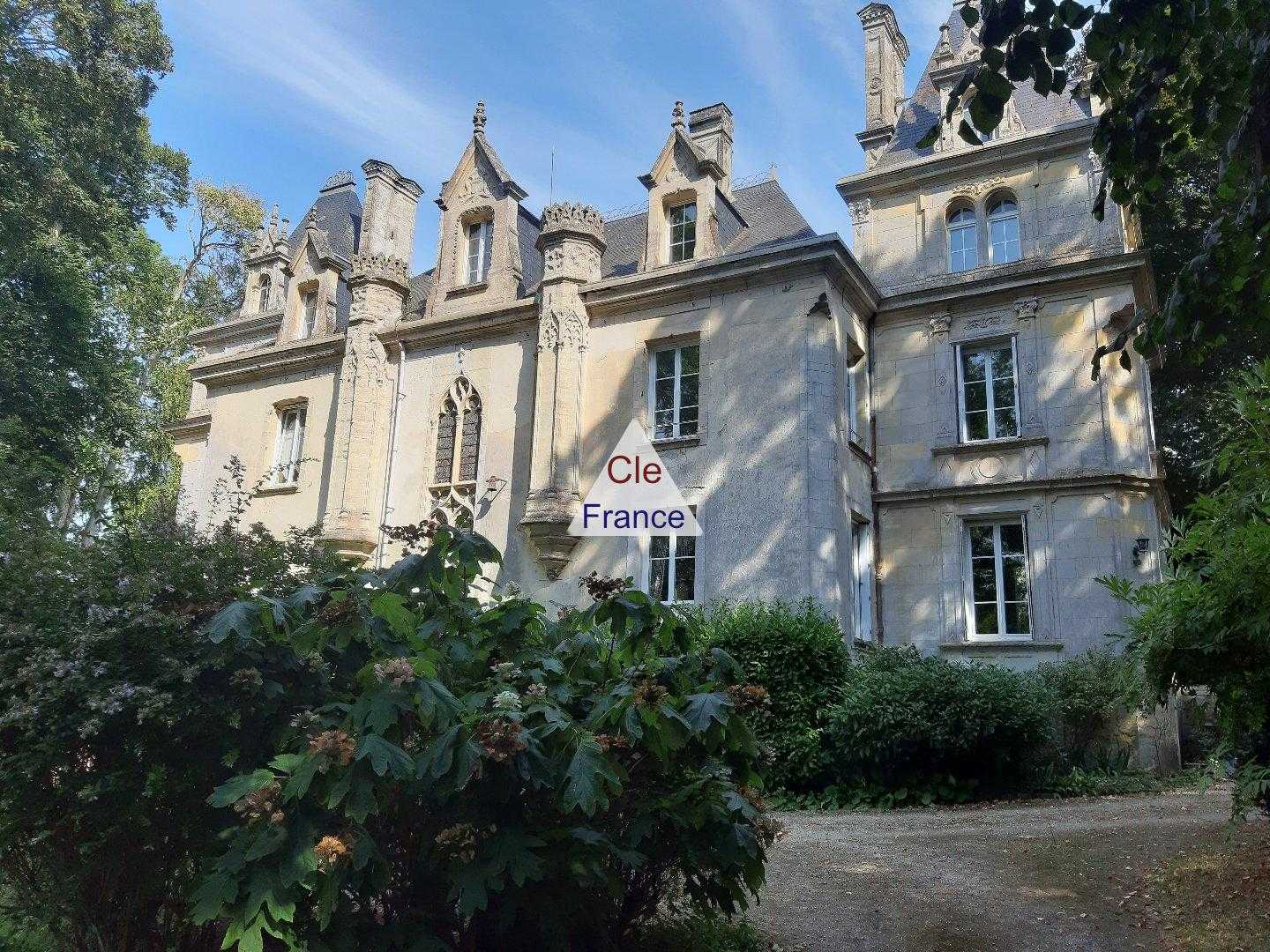 жилой дом в Ranville, Normandie 12143319