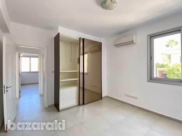 公寓 在 Agios Athanasios, Limassol 12143701