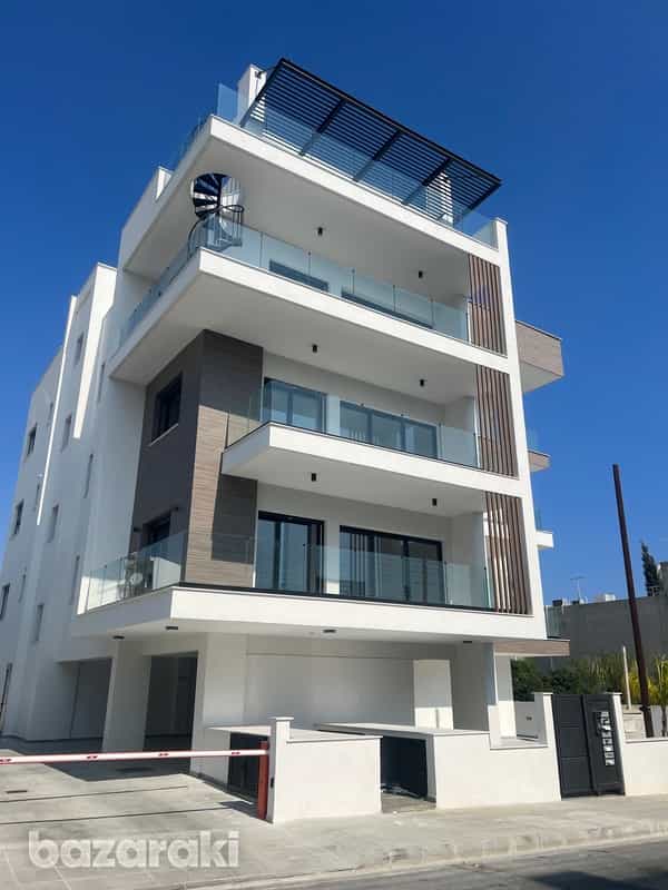 Condominium in Agios Athanasios, Lemesos 12143772