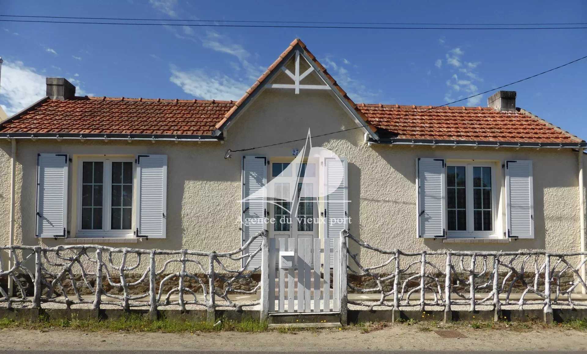 Huis in Les Moutiers-en-Retz, Pays de la Loire 12144242