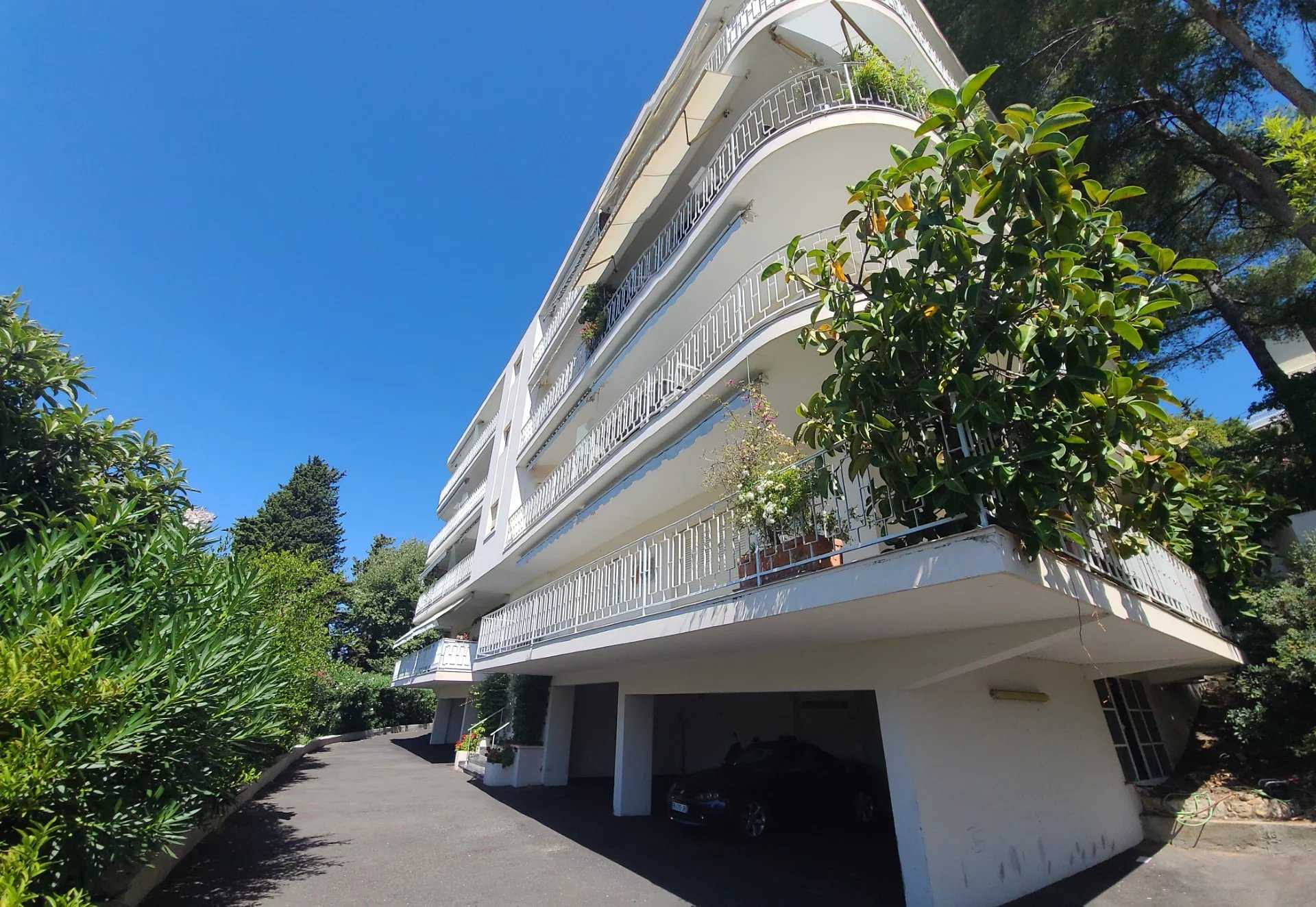Résidentiel dans Cannes, Alpes-Maritimes 12144305