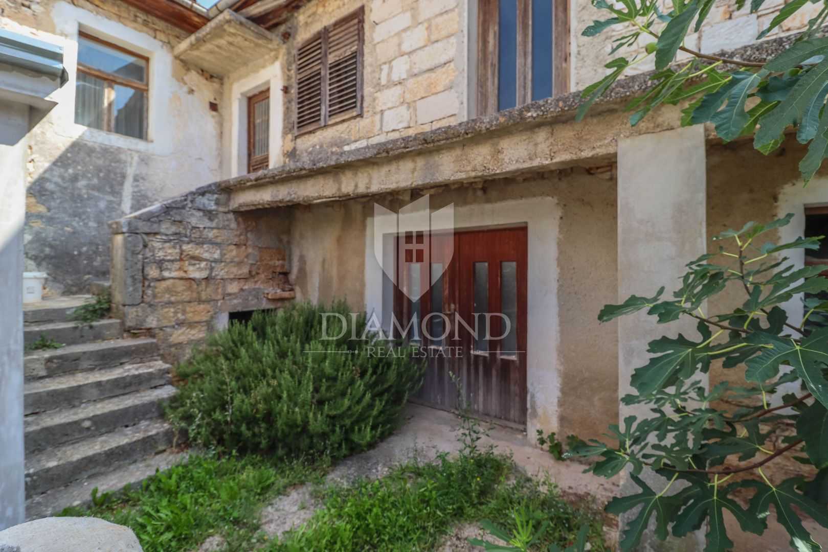 House in Rovinj, Istarska Zupanija 12144835