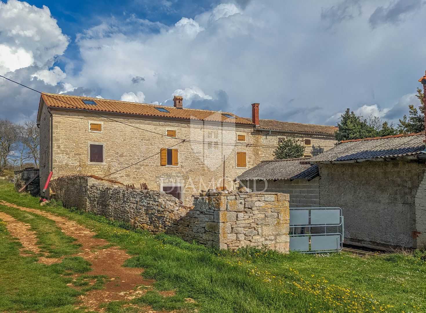 House in Vodnjan, Istria County 12144867