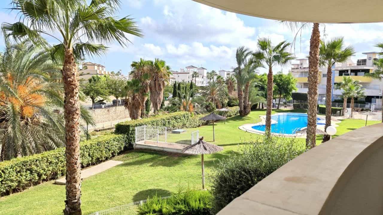 Condominium in Villamartin, Valencian Community 12145317