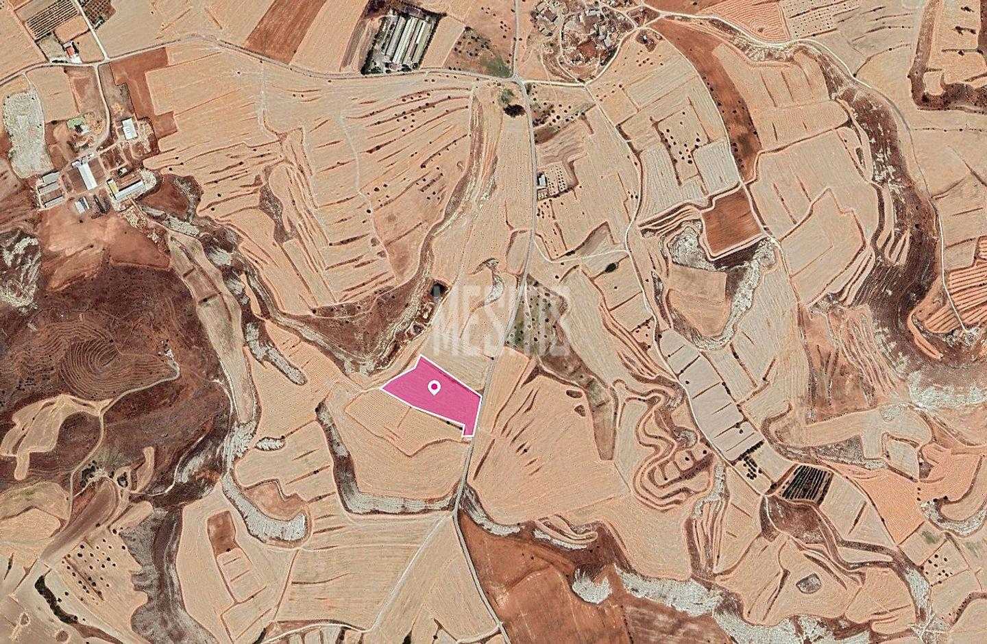 Tanah dalam Petrofani, Larnaca 12146055