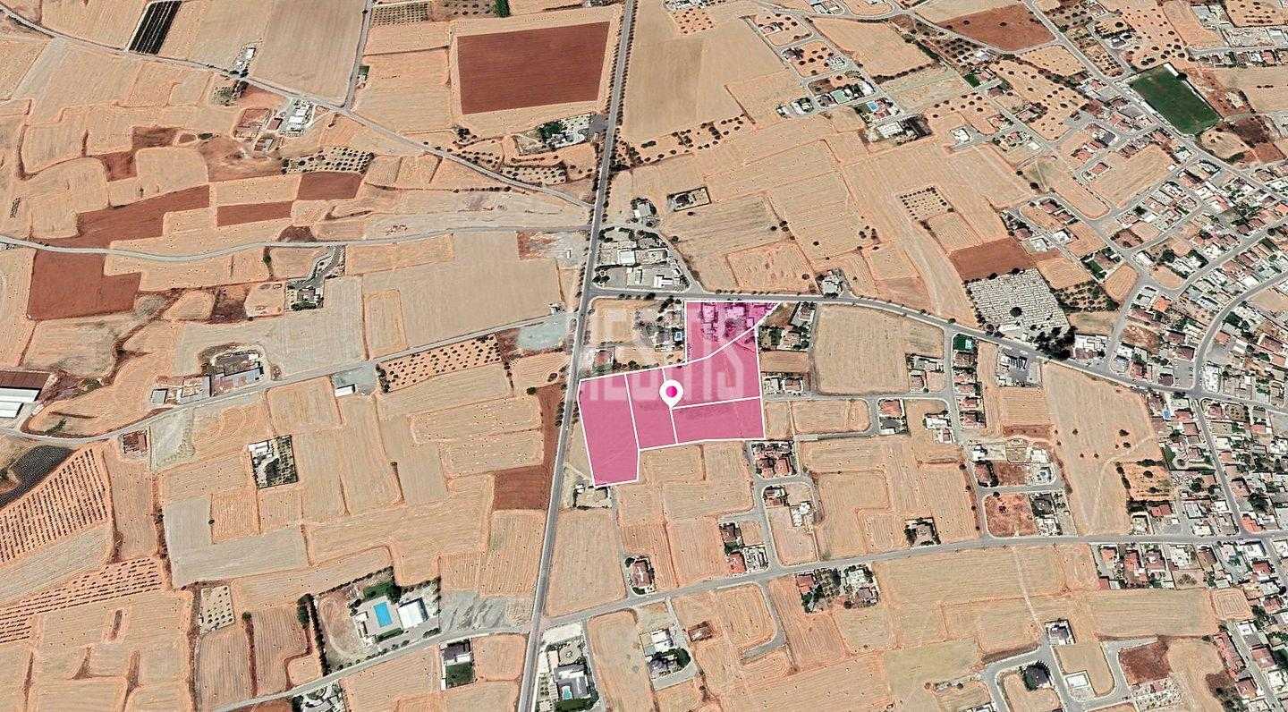 Tanah dalam Athienou, Larnaka 12146095