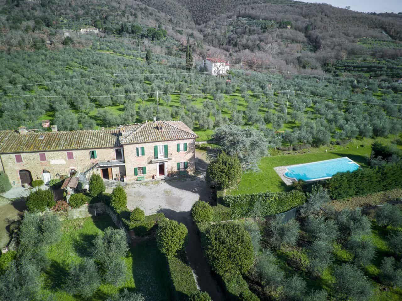 Condominium in Loro Ciuffenna, Tuscany 12146319
